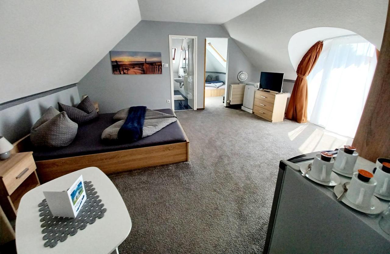 Margret Haus Bed & Breakfast Balatonfured Ngoại thất bức ảnh