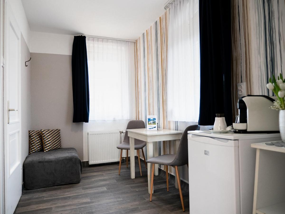 Margret Haus Bed & Breakfast Balatonfured Ngoại thất bức ảnh